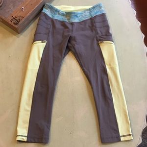 Ivivva workout leggings 🍋